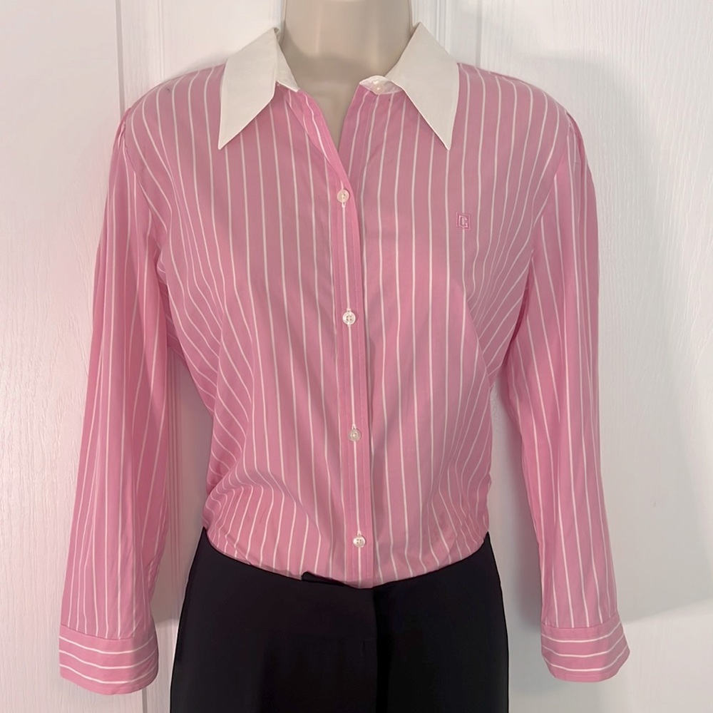 CHAPS CLASSY BUTTON DOWN PINK PINSTRIPE BLOUSE - SUUUUPER CUTE! 💖
